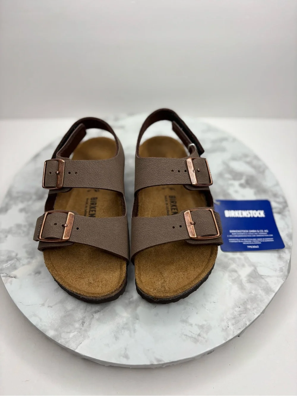 Size 10- Birkenstock Milano sandals in mocha kids 27Eur